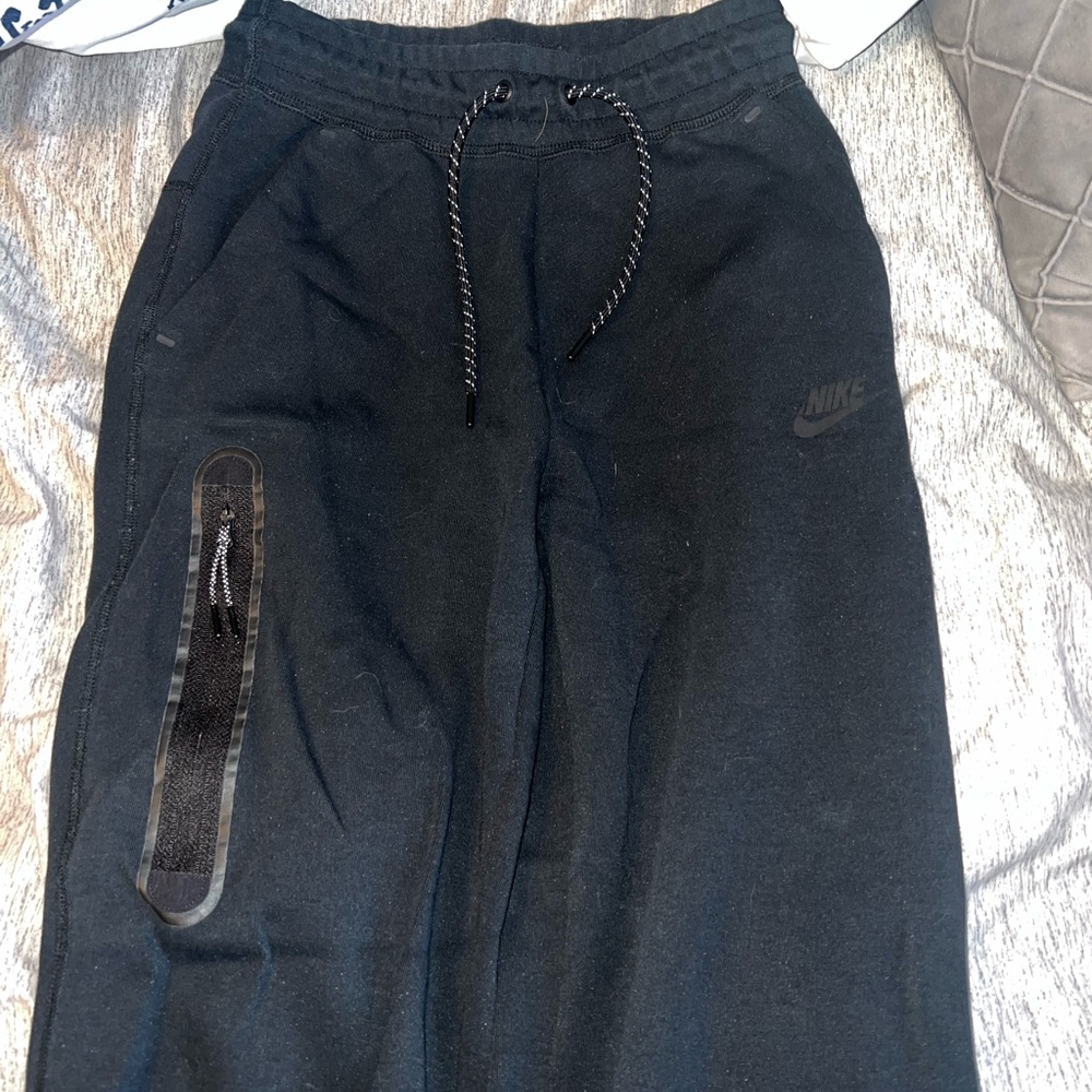Nike women’s  Black Jogger sweats